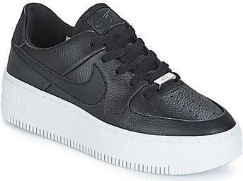 nike air force 1 zwarte zool